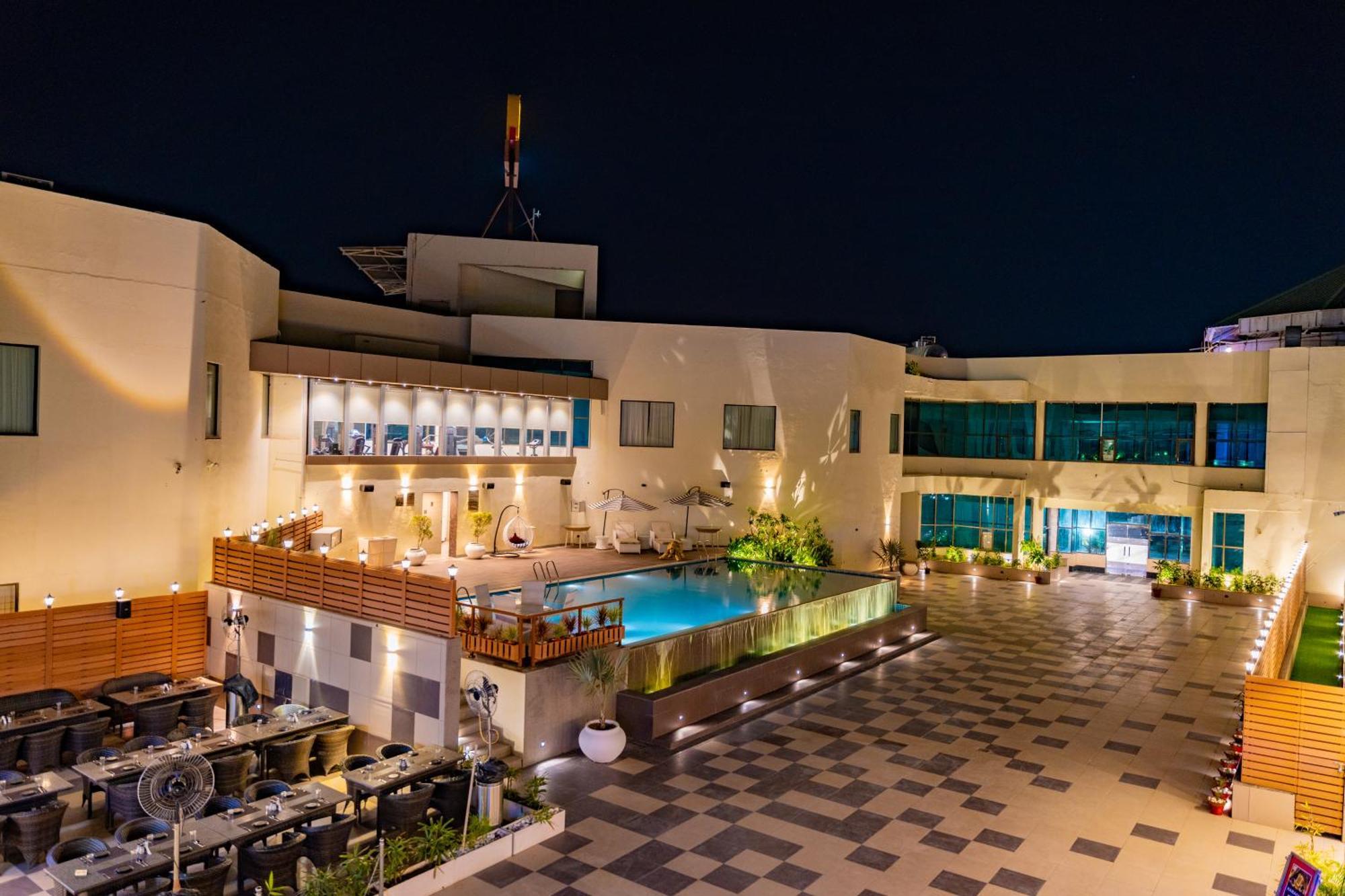 Ramada Ajmer Kishangarh  Εξωτερικό φωτογραφία