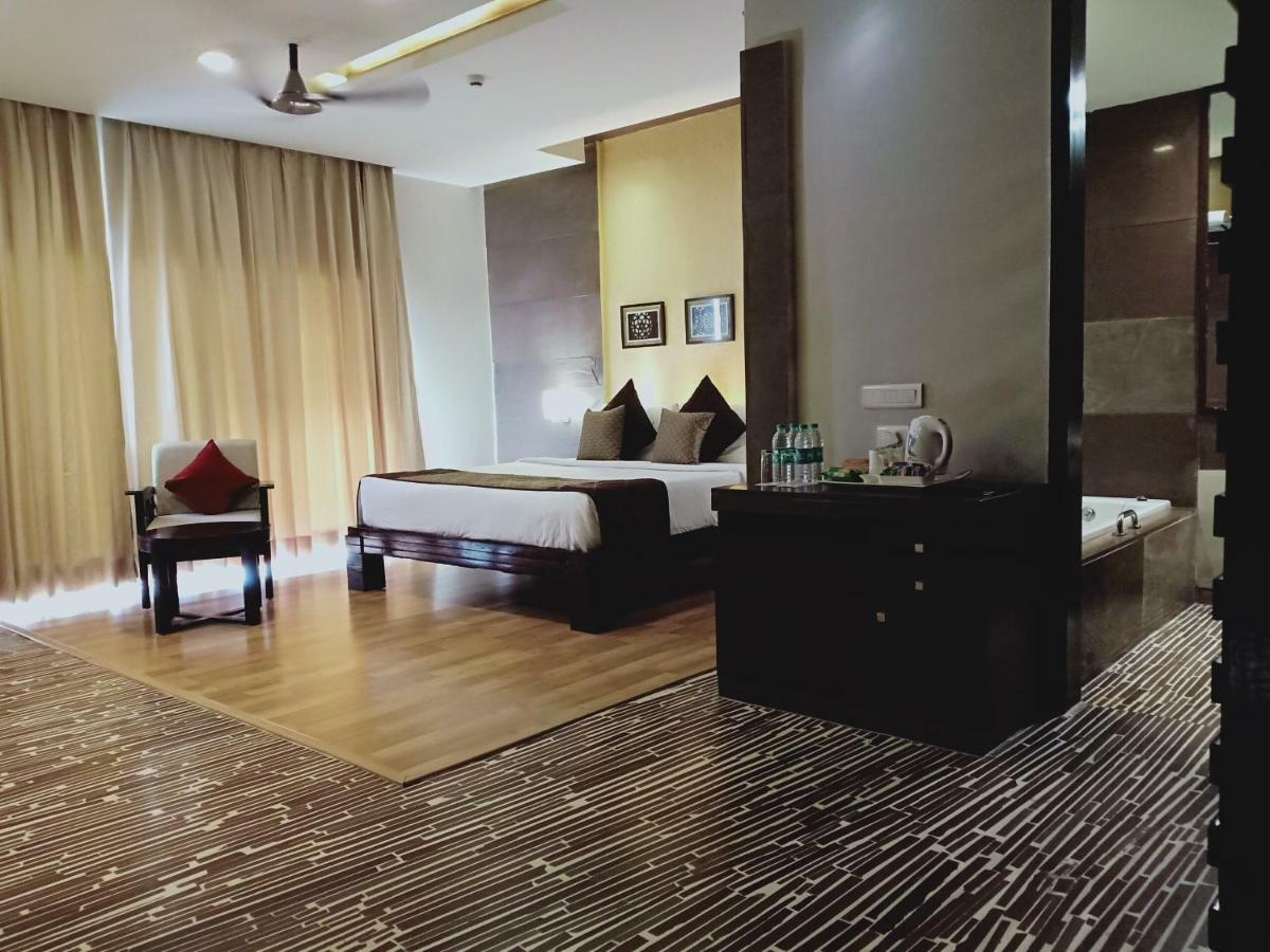 Ramada Ajmer Kishangarh  Εξωτερικό φωτογραφία